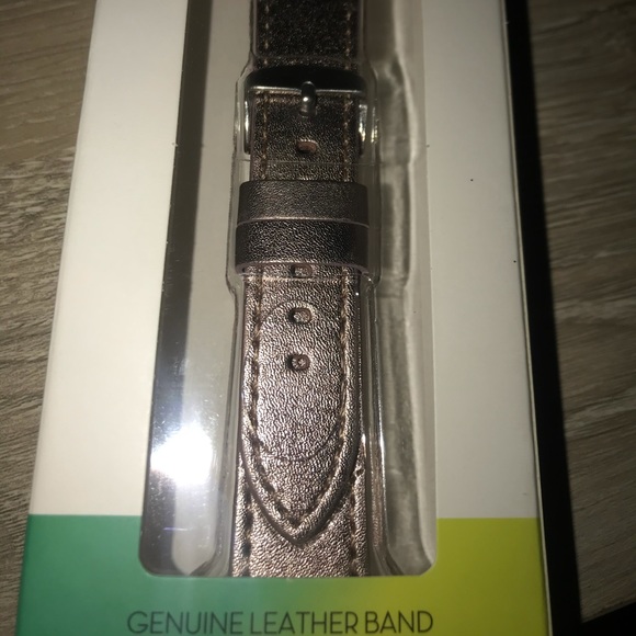 Apple Watch band - Leather , Pink , 38/40 MM - Picture 2 of 4